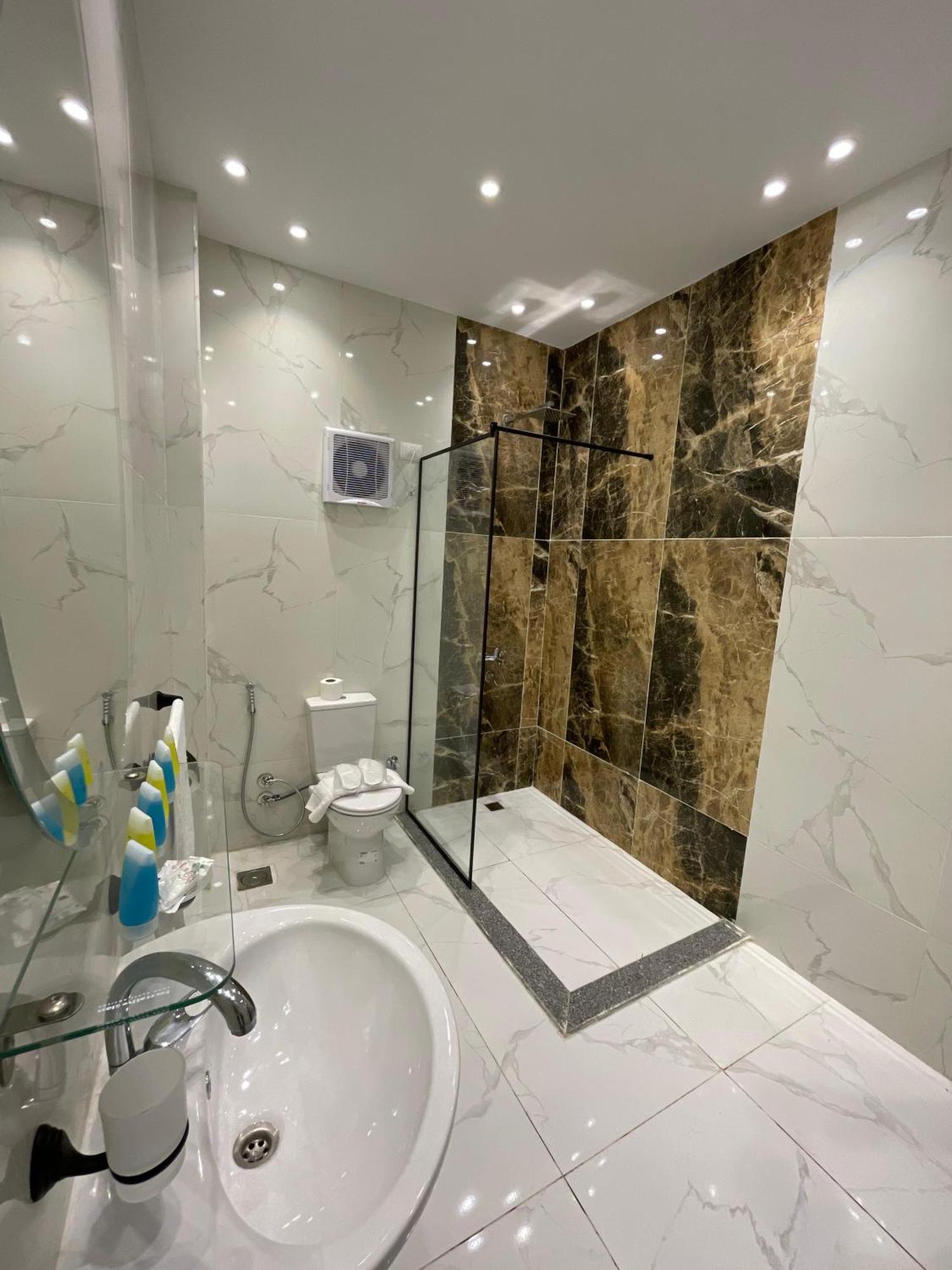 New Glamour Pyramids Hotel Kafret el-Gabal Buitenkant foto