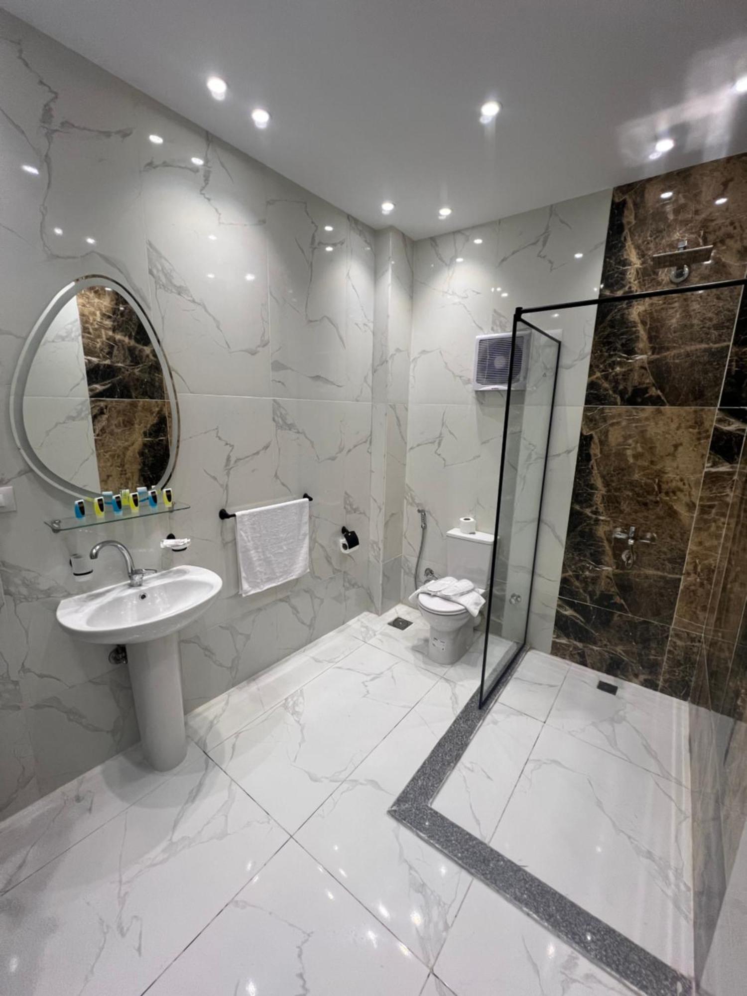 New Glamour Pyramids Hotel Kafret el-Gabal Buitenkant foto